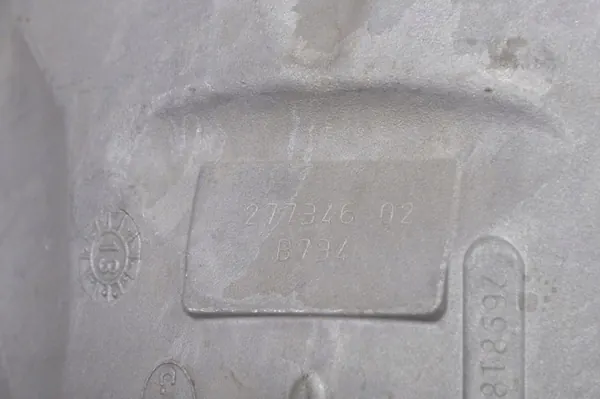 Carter de boîte Ferrari FF F151 OEM 277346 image 8