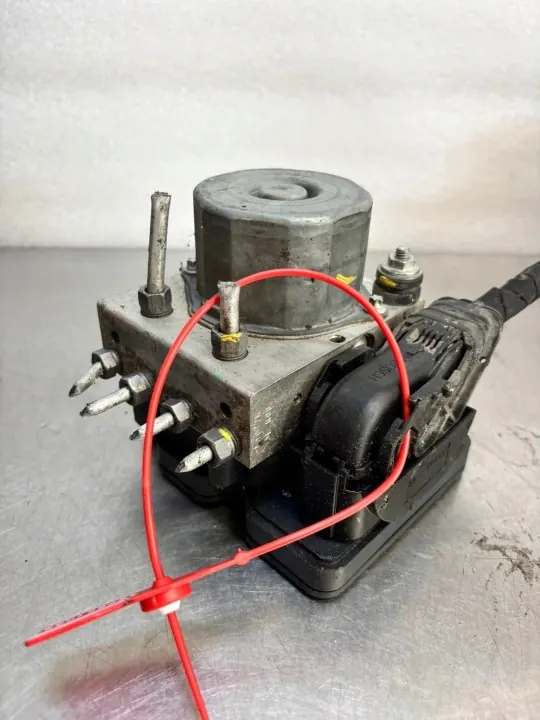 ABS Pump Dacia Duster I 1 FL Lift 476608845R image 2