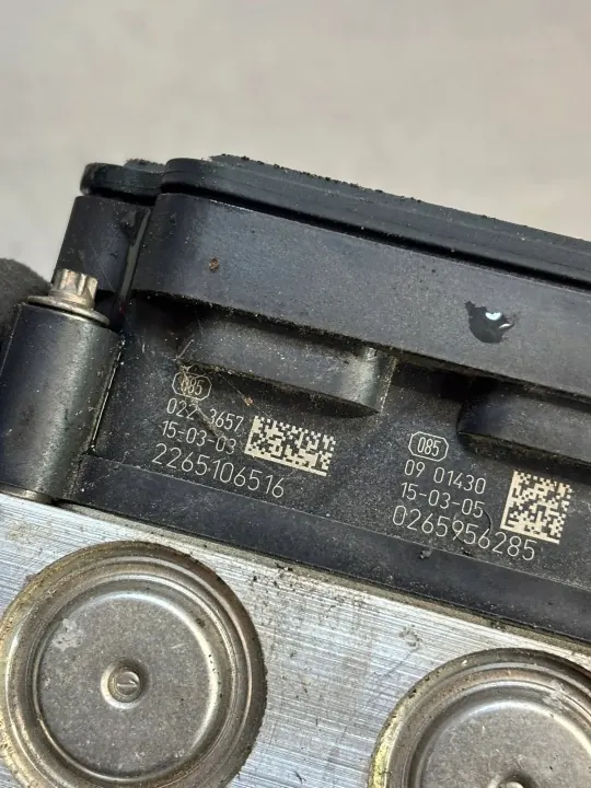 ABS Pump Dacia Duster I 1 FL Lift 476608845R image 4