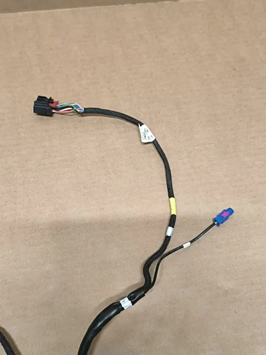 Cableado de espejo derecho OEM 23962760 para Audi E-Tron image 3