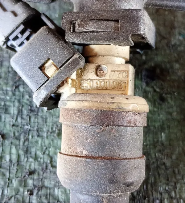 Bränsleinsprutning Hyundai Lantra 1.6 35310-23010 image 2