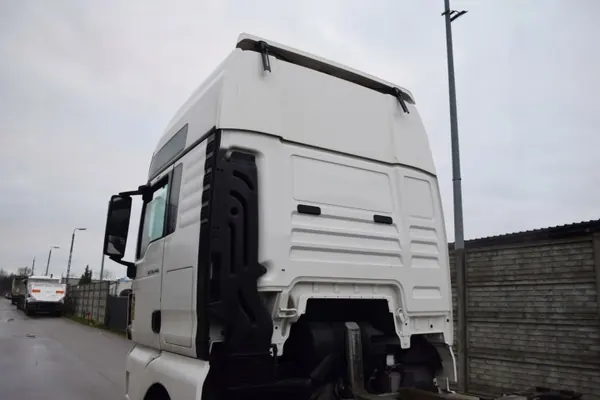 Cabina completa MAN TGX XXL usada - Qualidade OEM image 3