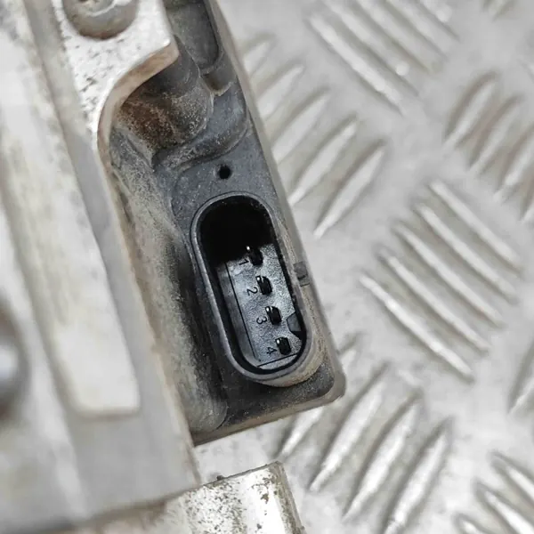 Ilmastointijäähdytinventtiili OEM 4M0816805B Audi Q7 4M image 5