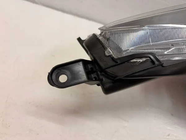 Toyota Yaris IV linke Scheinwerferlinse KOITO K0-6 image 5
