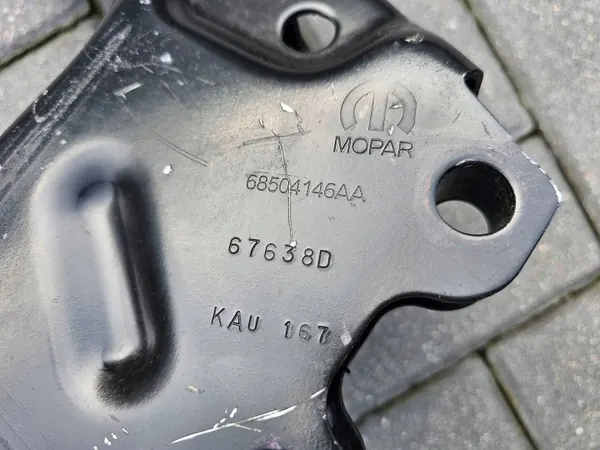 Jeep OE Framre Skidställningsfäste OEM 68504146AA image 3