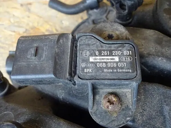 AUDI A3 8P GOLF V VI LEON 1.6 8V MPI Ansaugkrümmer OEM image 7