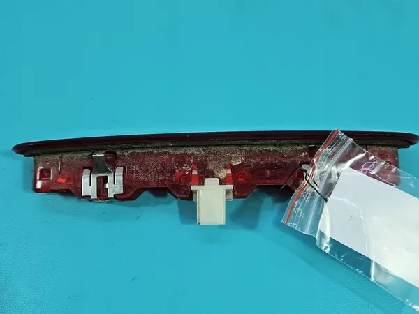 Terceira Luz de Freio Toyota Yaris III image 5