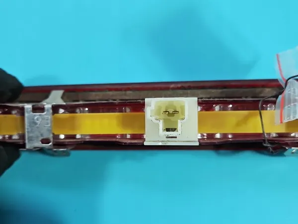 Terceira Luz de Freio Toyota Yaris III image 7