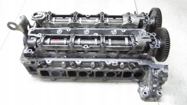 Mercedes Cylinderhuvud OEM 139/027 för W213 2.0 image 2