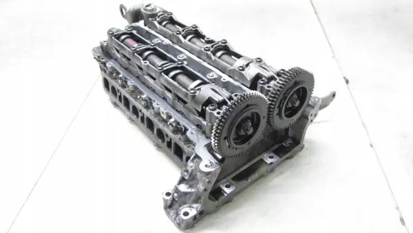 Mercedes Cylinderhuvud OEM 139/027 för W213 2.0 image 3