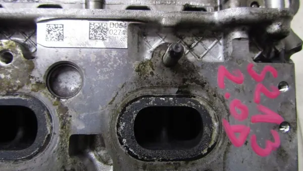 Mercedes Cylinderhuvud OEM 139/027 för W213 2.0 image 7