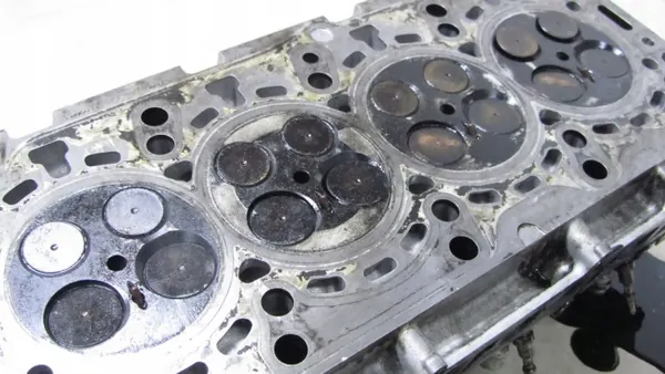 Mercedes Cylinderhuvud OEM 139/027 för W213 2.0 image 9