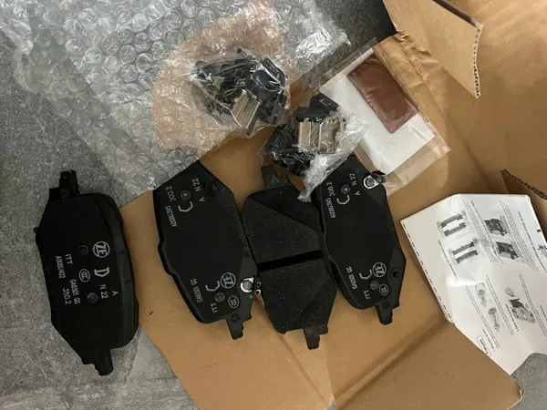 Jeu de plaquettes frein arrière KBY12643Z - Mazda CX-60 image 4