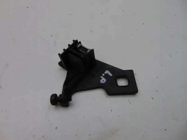 Audi A4 B8 Rechter Koplampbeugel OEM 1301330049 image 3