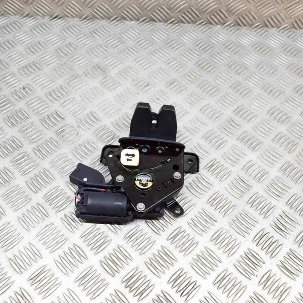 Bagagelås TESLA MODEL Y 1500604-00-B image 3