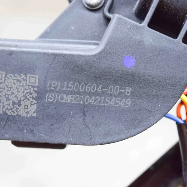 Bagagelås TESLA MODEL Y 1500604-00-B image 6