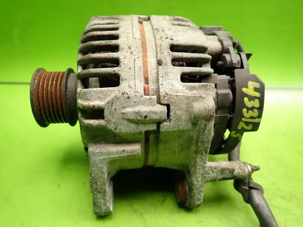 Vaihtovirtageneraattori SKODA FABIA I LIFT 1.4 B 2006 OEM 037903025M image 2