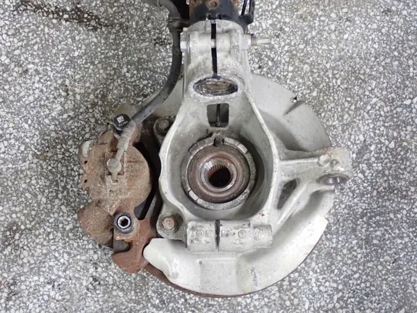 Rechter Achsschenkel OEM BJ32-18045-AD Range Rover image 5