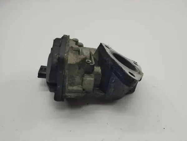 Soupape EGR OEM 147104647R pour Mercedes Classe A W176 image 3