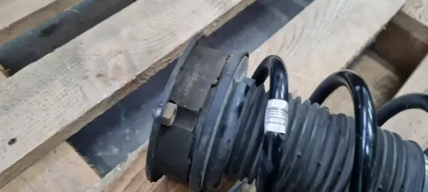 Amortiguador Delantero OEM 5WA413031D para Audi A3 image 3