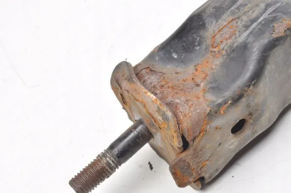 Murskavyöhyketuki OEM LEWA Vasen Volvo XC70 II image 6