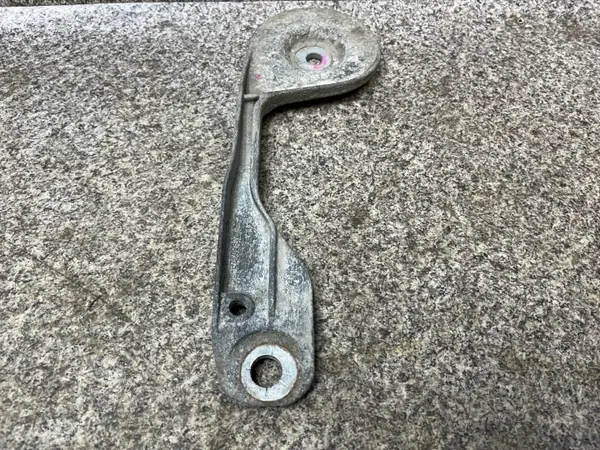 Reactiestangbeugel OEM 6770980-08 rechts achter BMW image 4