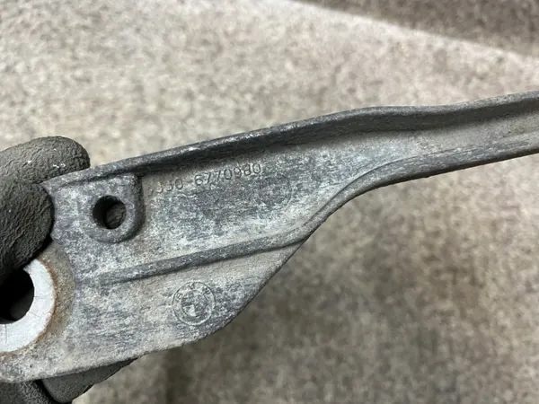 Reactiestangbeugel OEM 6770980-08 rechts achter BMW image 5