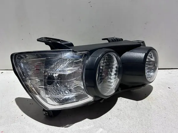 Faros derecho Chevrolet Aveo T300 image 2