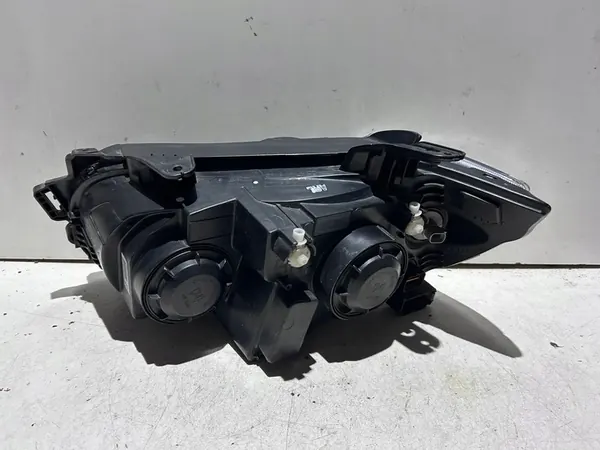 Faros derecho Chevrolet Aveo T300 image 3