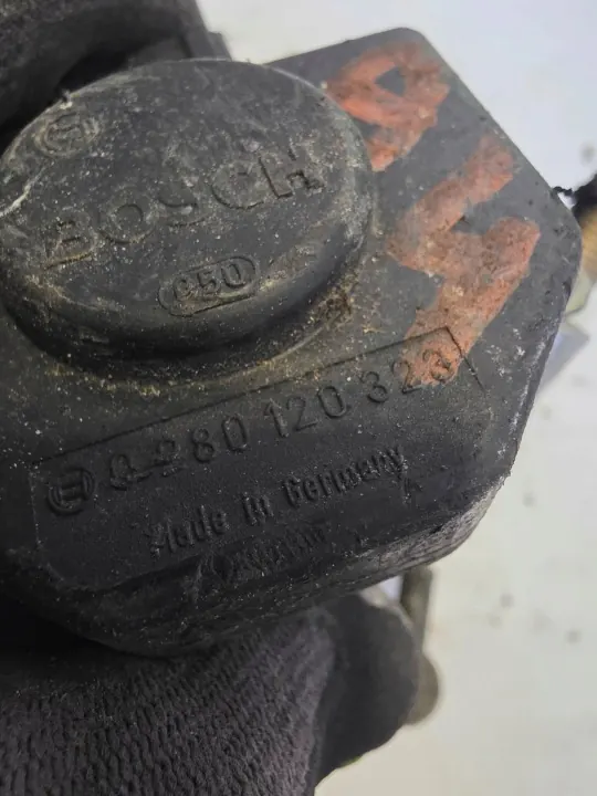 Corps de papillon OEM 0280120323 pour Peugeot 405 image 3
