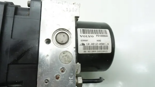Volvo V40 II ABS-pump P31400644 - Begagnad OE-del image 3