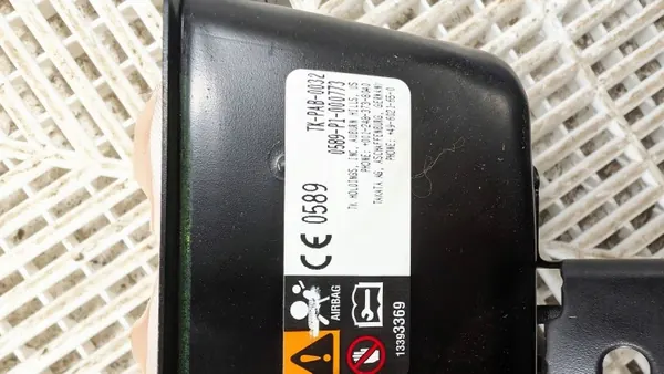 Dodge Charger instrumentpanel OEM 0589P1000773 - Begagnad image 3