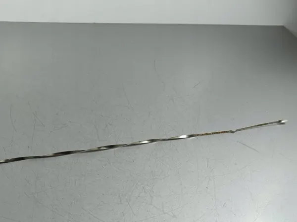 Filtre à huile Jeep OEM 68450894AA - État utilisé image 3