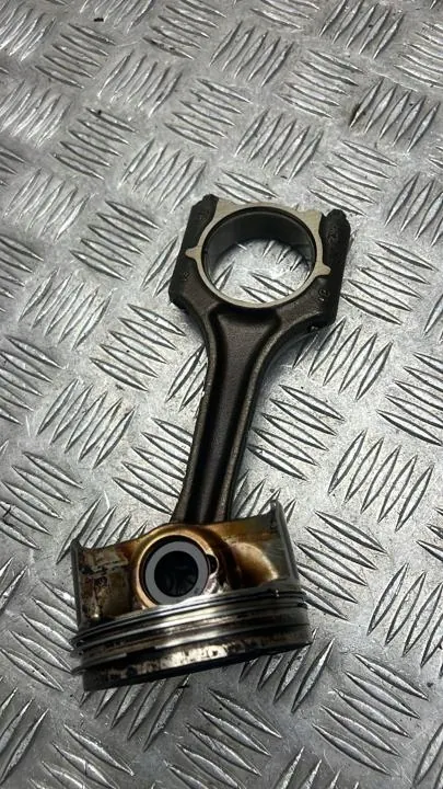 Kolv Audi A6 2017 06K107065K image 4