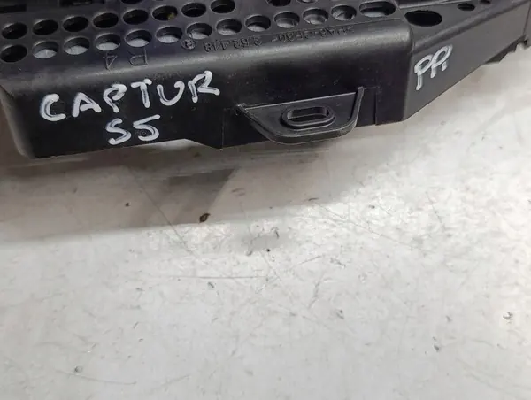 Renault Captur I LIFT 13-19 AFW1F588 Höger framdörrhandtag image 5