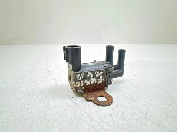 Vanne de Pression Ford Fiesta MK5 image 3