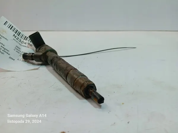 Injecteur 2.2 CDI Mercedes-Benz Classe C W203 image 4