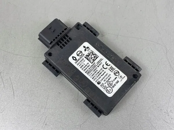 Capteur angle mort arrière OEM 284N03933R Nissan Qashqai image 3