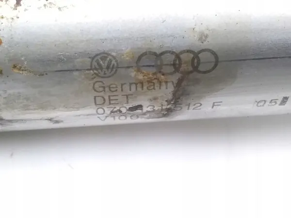VW T5 2.5 TDI EGR Jäähdytin 070131512F image 3