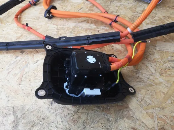 Prise de charge BMW IX I20 OEM 5A5CED5 image 8