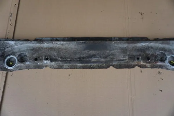 LEXUS IS300H III Viga Inferior Frontal 2015 Pérola Branca OEM image 10