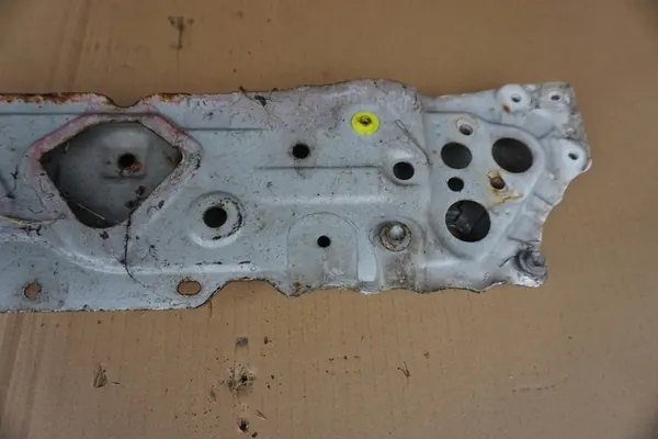 LEXUS IS300H III Viga Inferior Frontal 2015 Pérola Branca OEM image 4