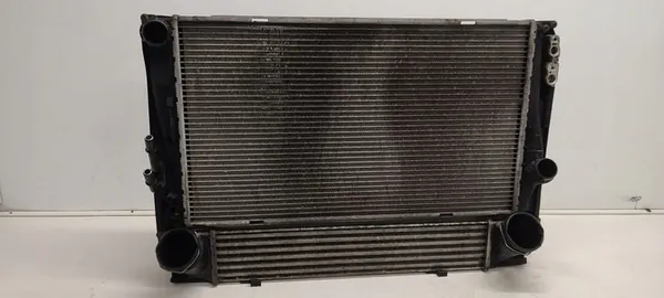 Radiador de agua intercooler BMW E91 2.0D image 6