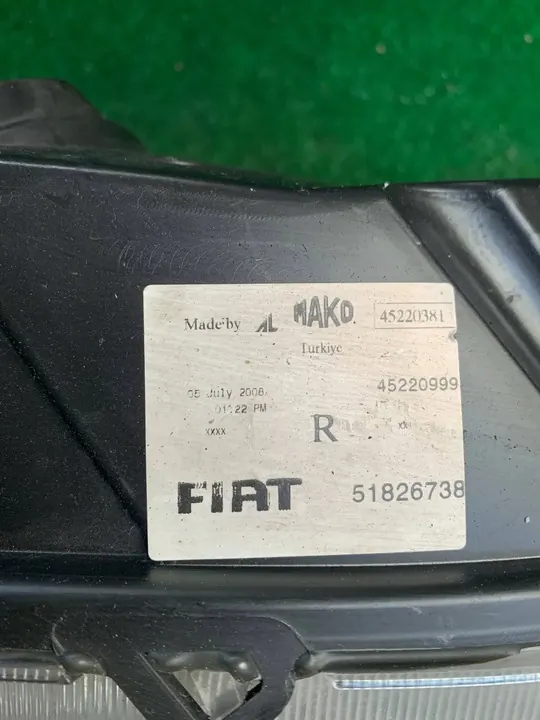 Farol Dianteiro Direito Fiat Linea 51826738 image 10