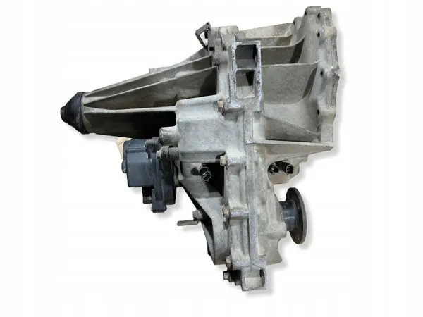 Nissan Navara D40 Vaihteisto OEM 0511000070 image 5