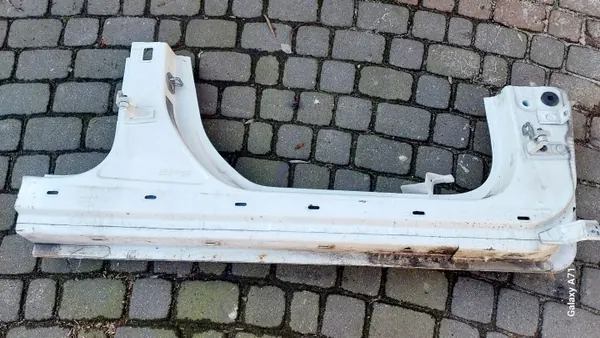 VOLVO V40 II Rechte Vorderschwelle OEM Teil image 2