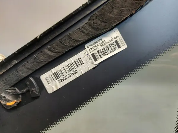 Mercedes EQC 400 W293 Korin Las Oikea Taka A2936701600 image 3