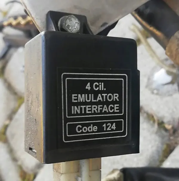 Gebrauchtes LPG-Kit OEM AEB2568B 67R010493 für 6 Zylinder image 7