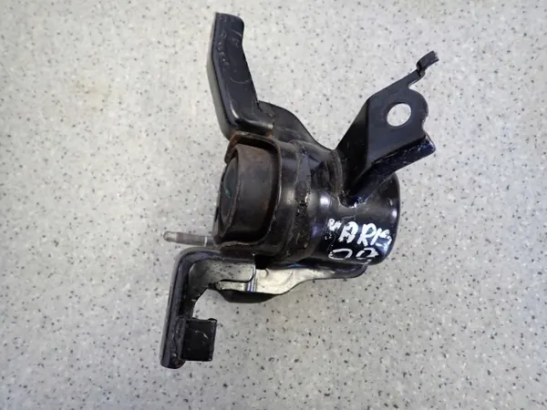 Toyota Moottorin Kiinnike OEM 82 Oikea Etu Yaris II image 4