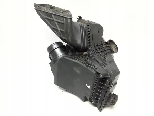 Ilmansuodattimen Kotelo 2.0 TFSI Audi A5 8T A4 B8 07- image 2